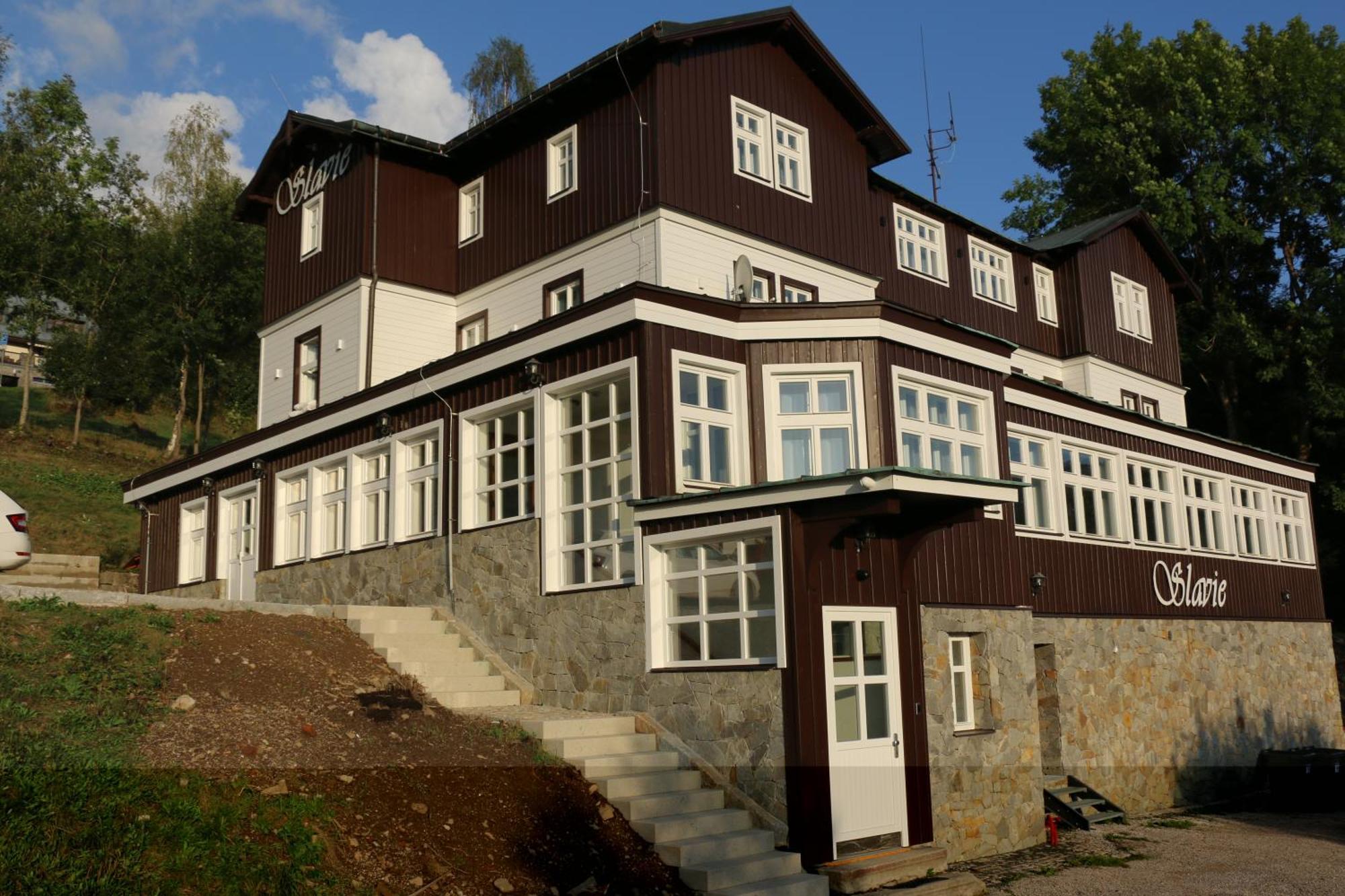 Hotel Slavie Spindleruv Mlyn Exterior foto