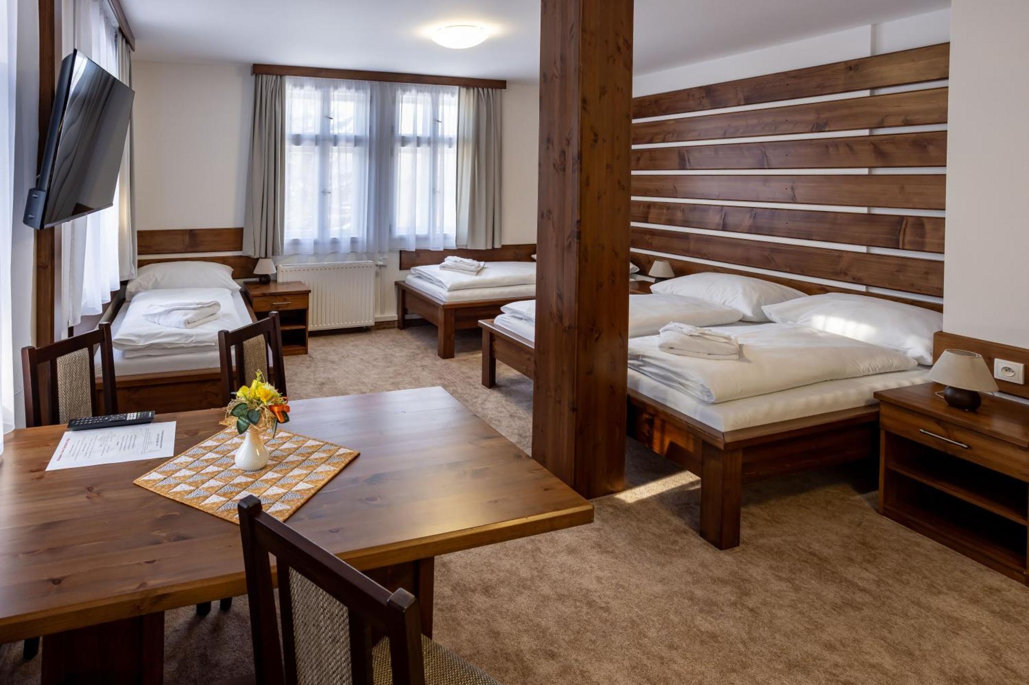 Hotel Slavie Spindleruv Mlyn Exterior foto