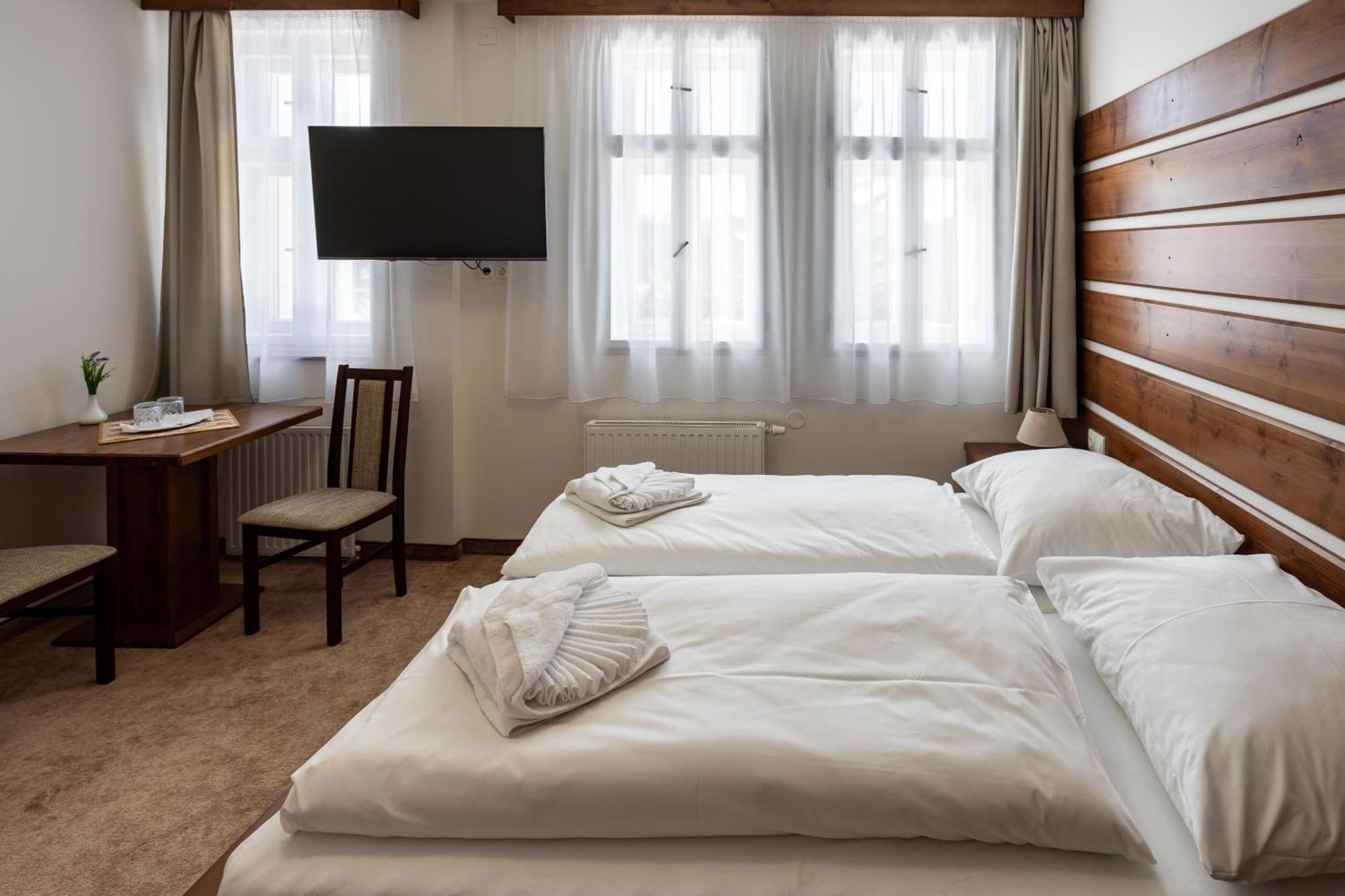 Hotel Slavie Spindleruv Mlyn Exterior foto