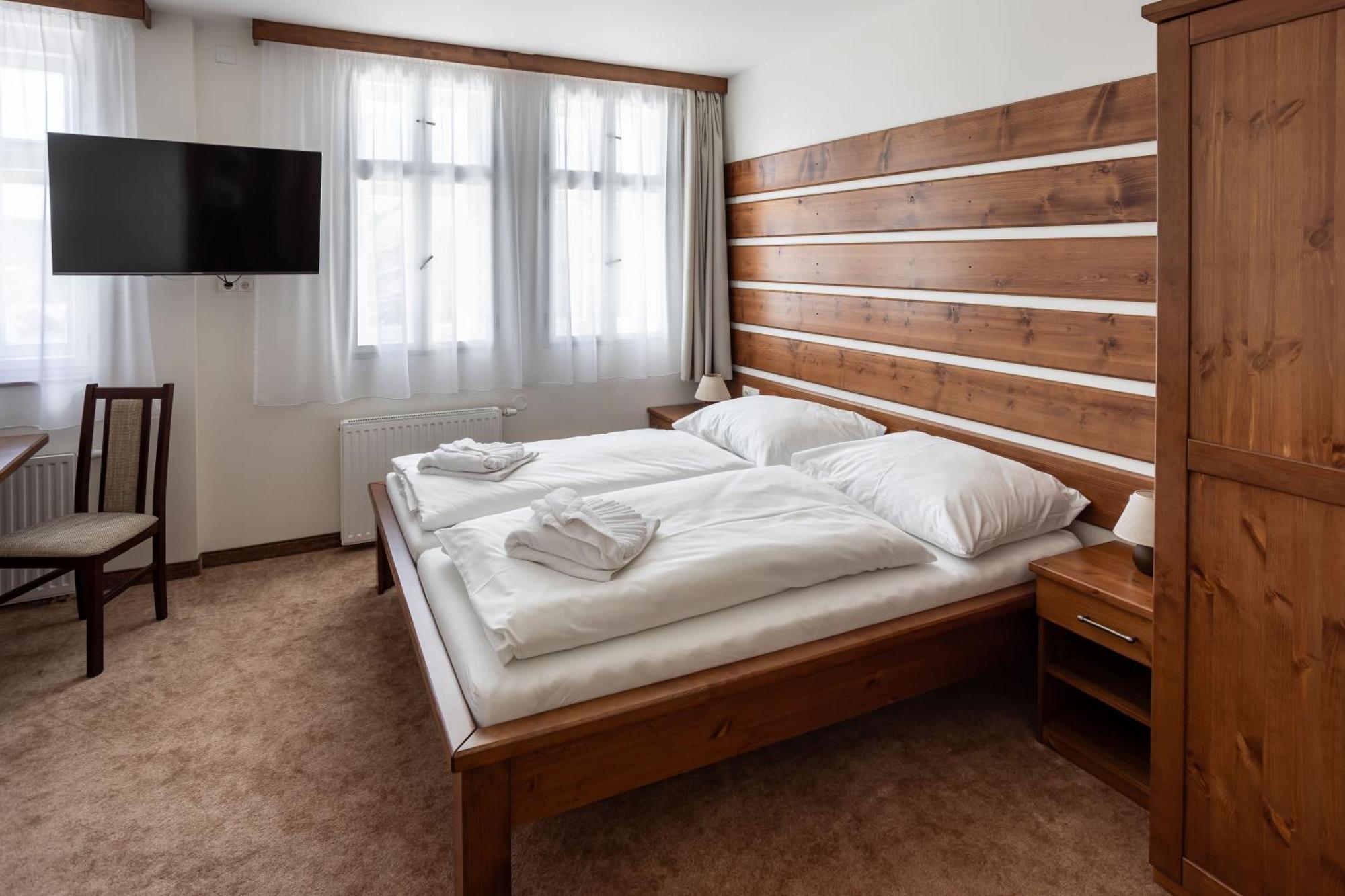 Hotel Slavie Spindleruv Mlyn Exterior foto